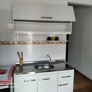 https://kitinet-p-2-pessoas-700-mts-do-mar-ingleses-com-garagem.santa-catarina-brasil.com